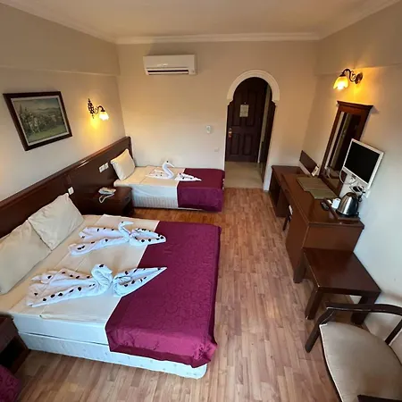 Stella Hotel&spa 凯梅尔